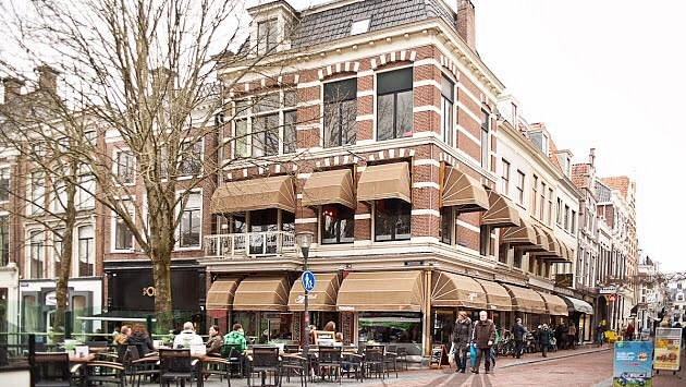 Die Brasserie Spiegelaar im historischen Zentrum von Leeuwarden